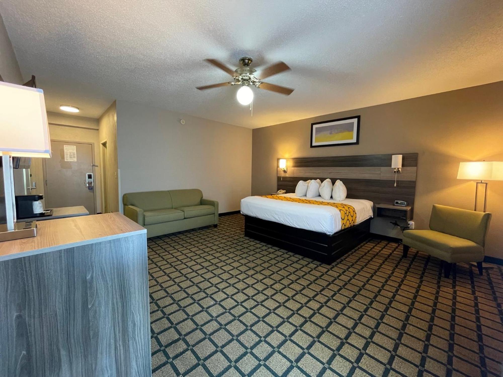 Baymont By Wyndham West Plains Hotel Екстериор снимка
