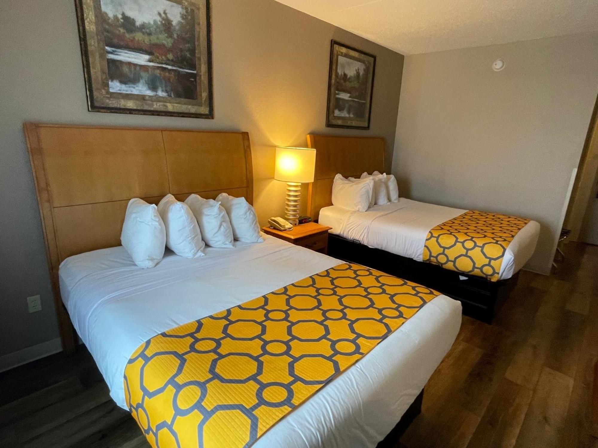 Baymont By Wyndham West Plains Hotel Екстериор снимка