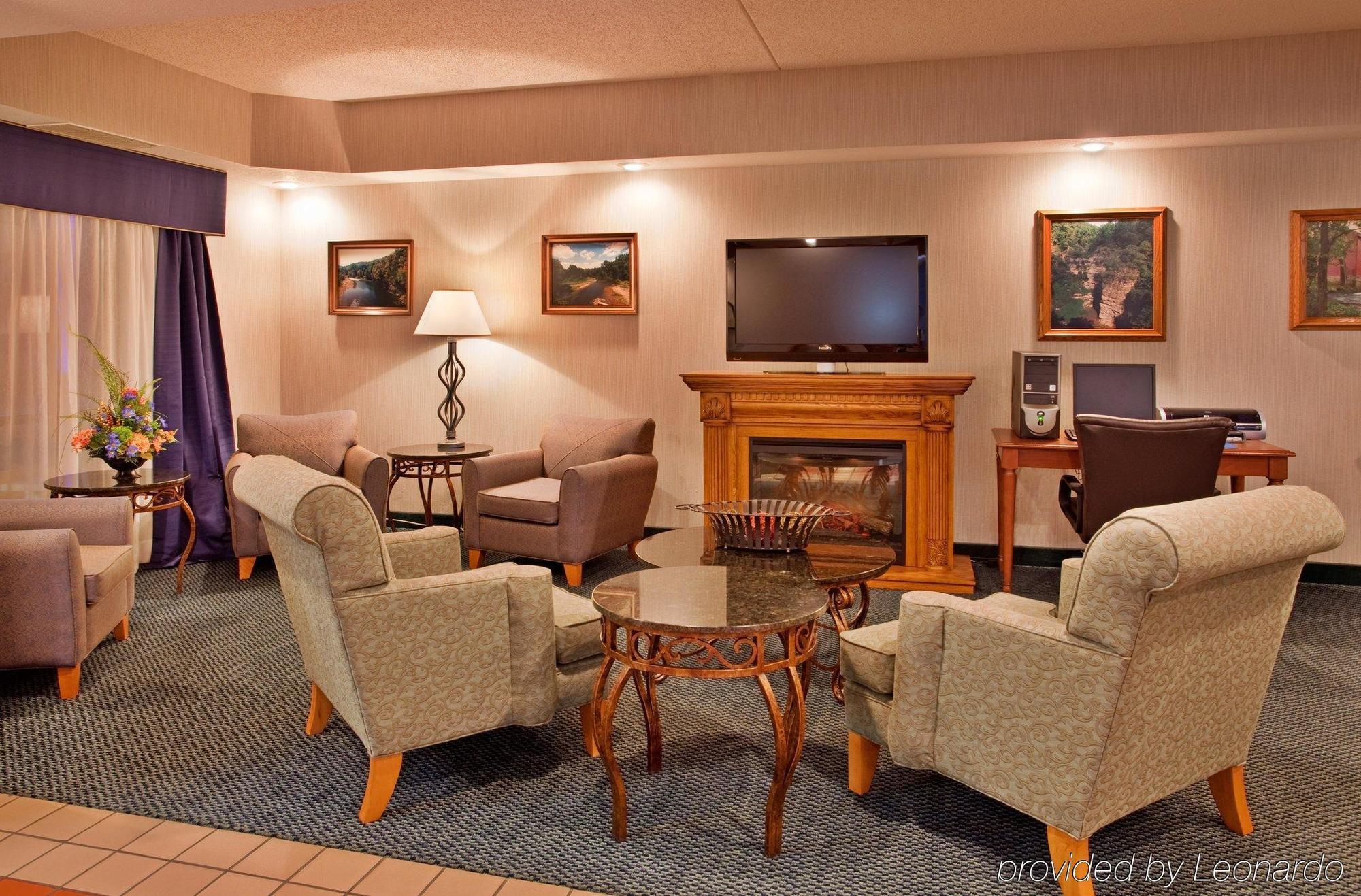 Baymont By Wyndham West Plains Hotel Стая снимка