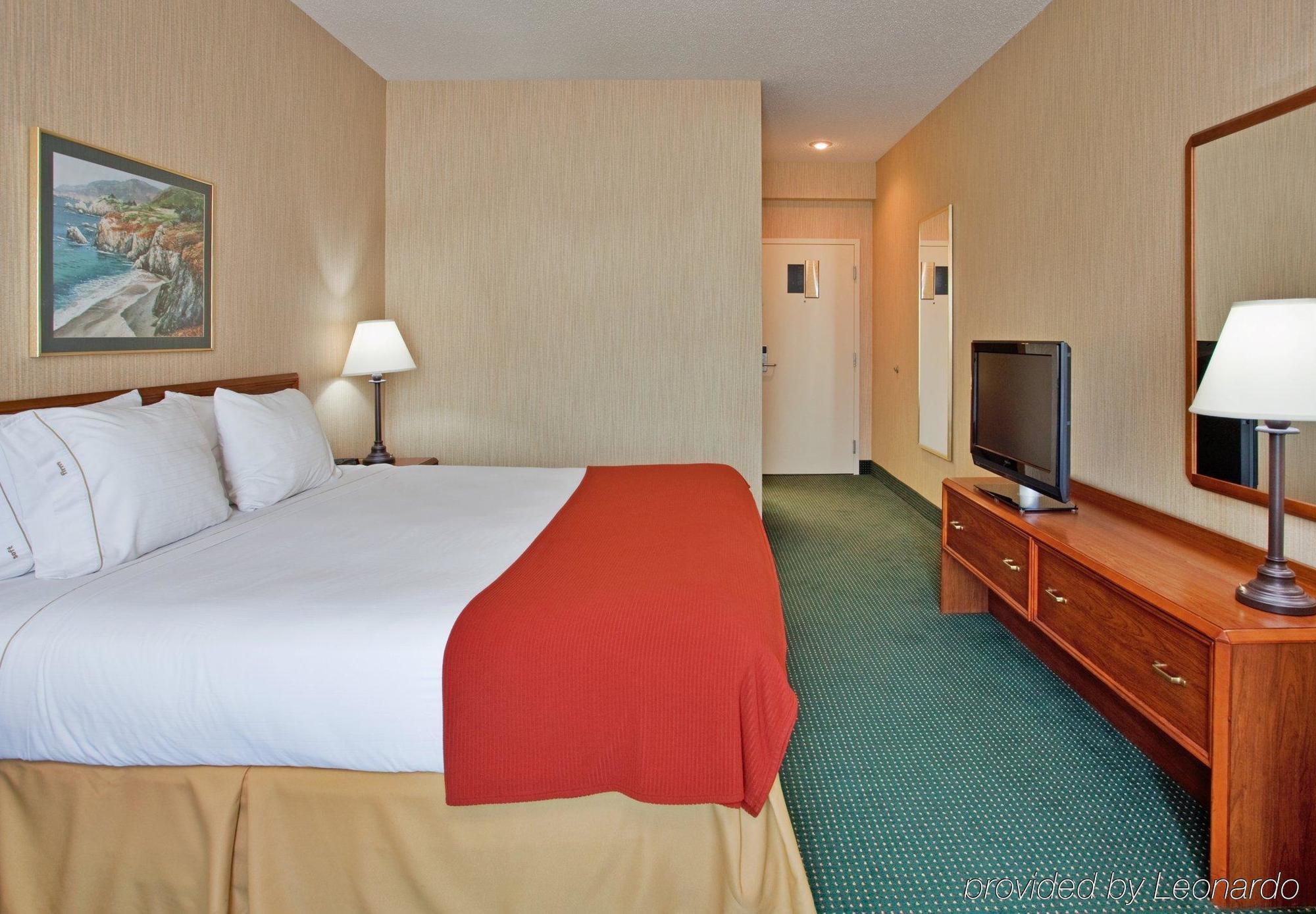 Baymont By Wyndham West Plains Hotel Стая снимка