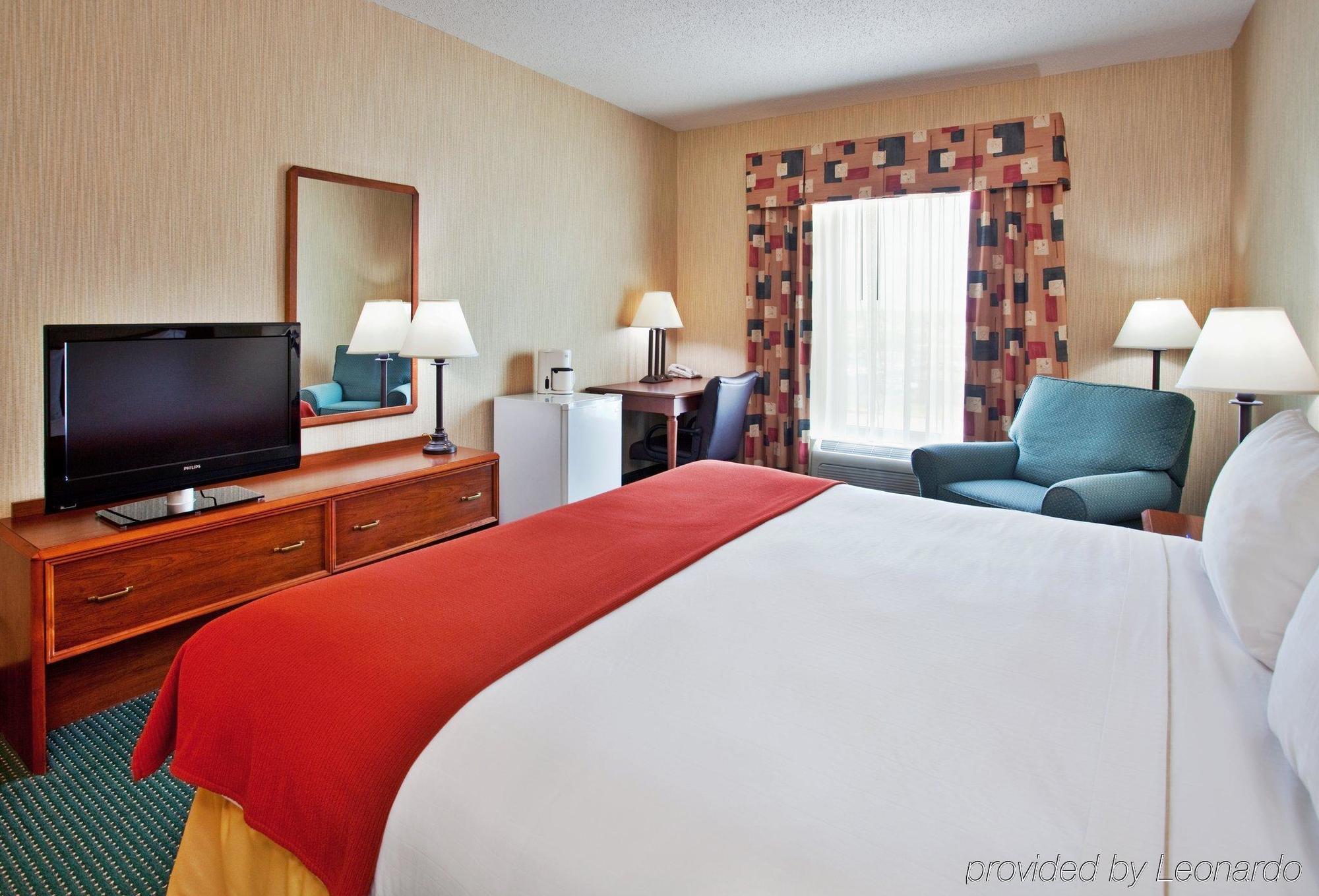 Baymont By Wyndham West Plains Hotel Екстериор снимка