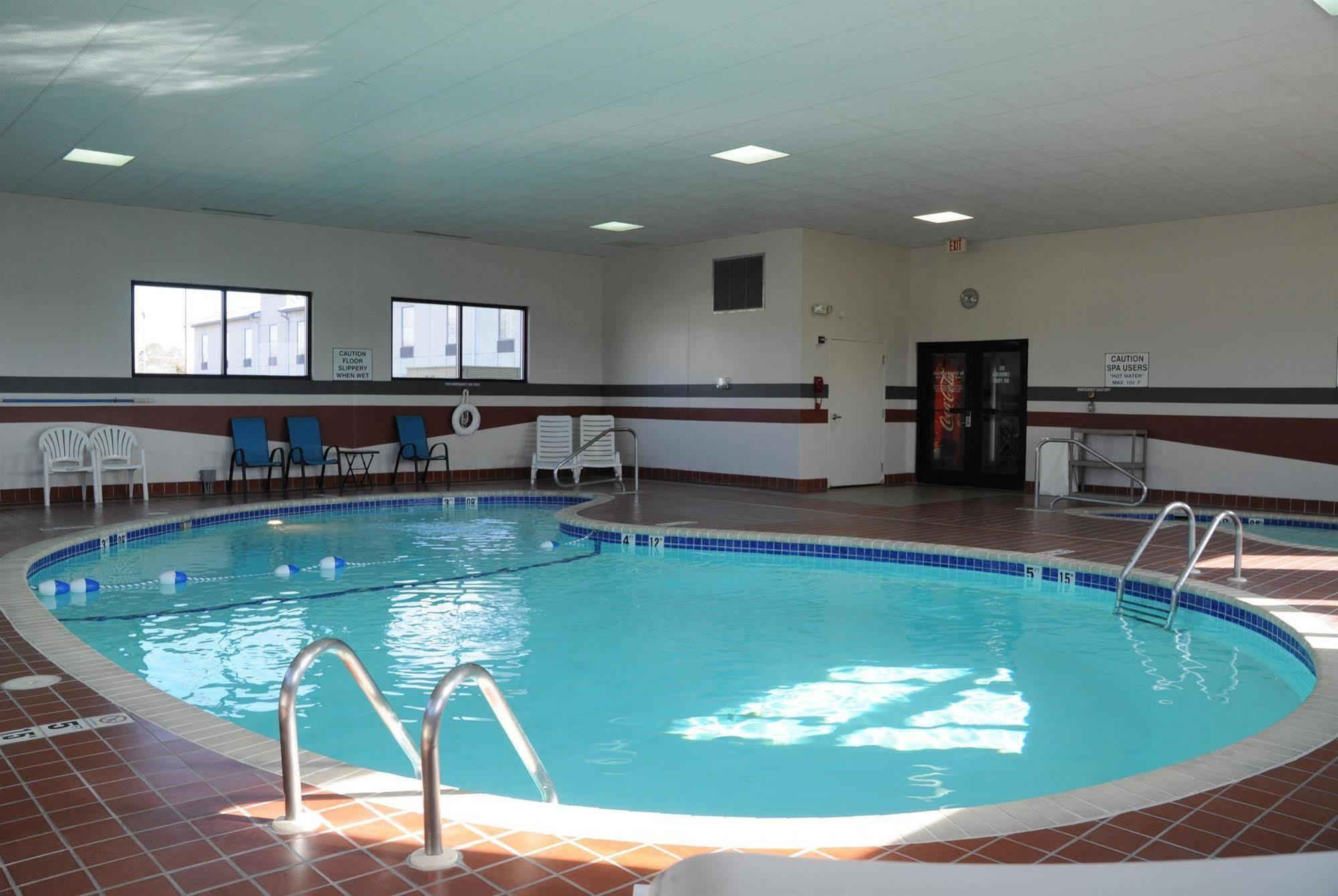 Baymont By Wyndham West Plains Hotel Екстериор снимка